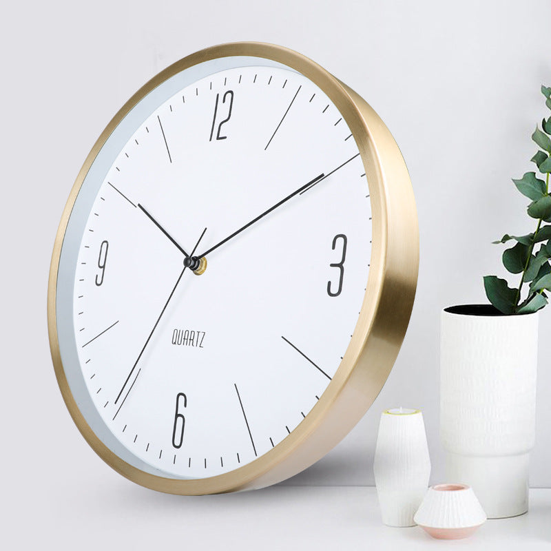 Wanduhr im modernen Design Karnz