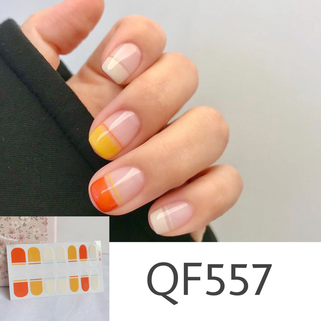 Künstliche Nagelkunst mit Sterndesign Karnz