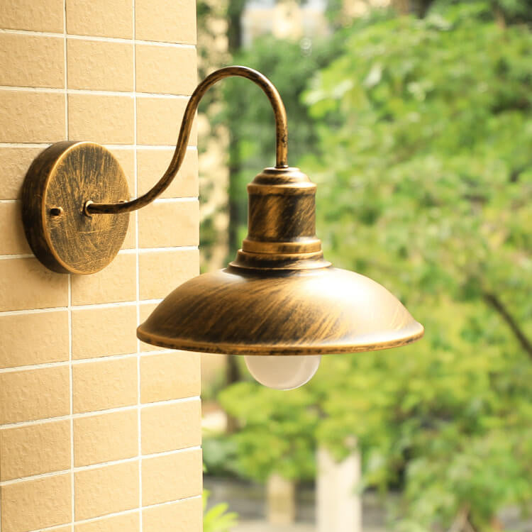 Retro Loft Dome Eisen Außen Wasserdicht 1-Licht Gebogene Arm Wand Sconce Lampe | Karnz
