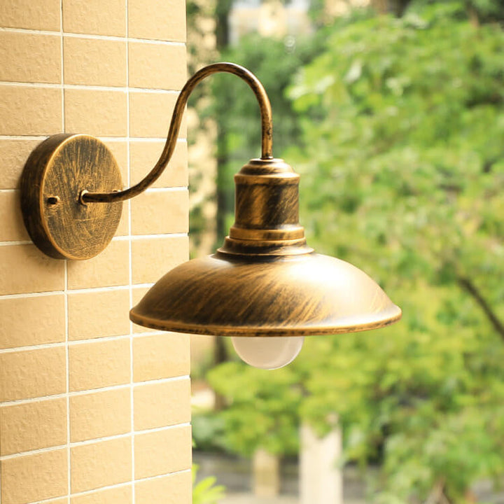 Retro Loft Dome Eisen Außen Wasserdicht 1-Licht Gebogene Arm Wand Sconce Lampe | Karnz