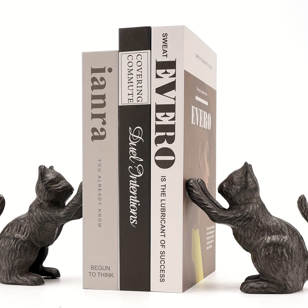 VintageCat - Rustikale Gusseisen-Buchstützen für stilvolle Innenräume Karnz
