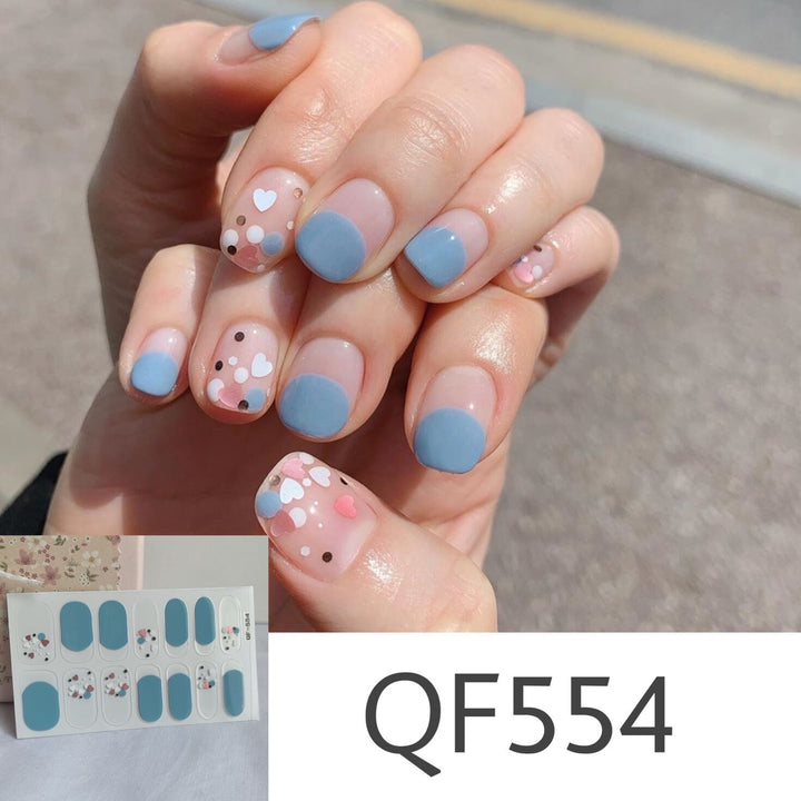 Künstliche Nagelkunst mit Sterndesign Karnz