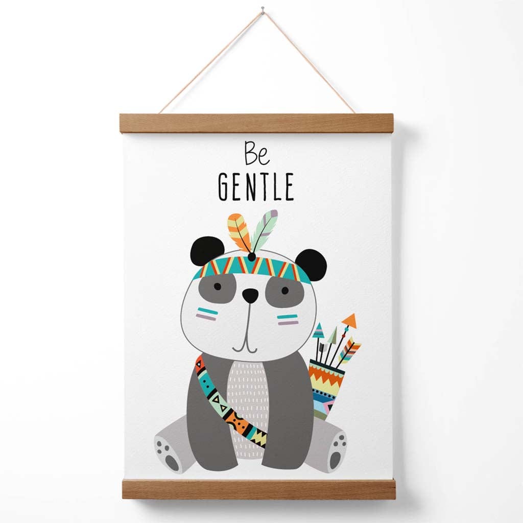 Poster mit Panda-Zitat „Sei sanft“ (mit Aufhänger)