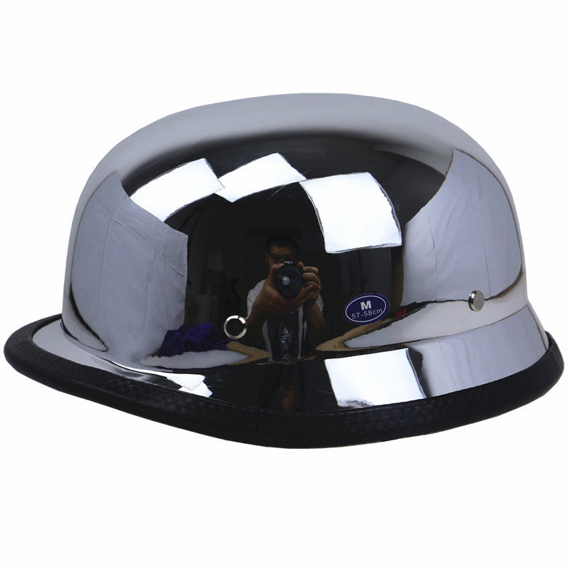 Stylischer Hochglanz-Motorradhelm Karnz