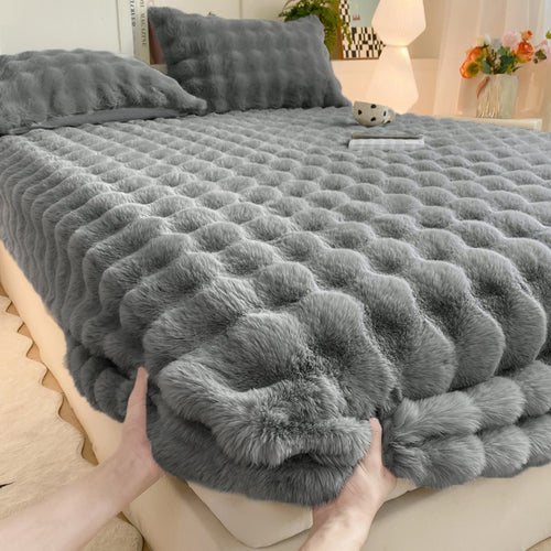 Flauschige Spannbettlaken mit Wärmefutter