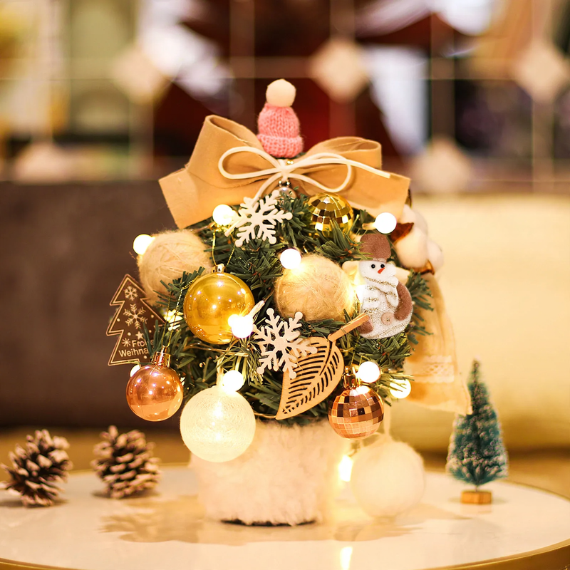 Mini-Weihnachtsbaum für den Tisch mit Beleuchtung