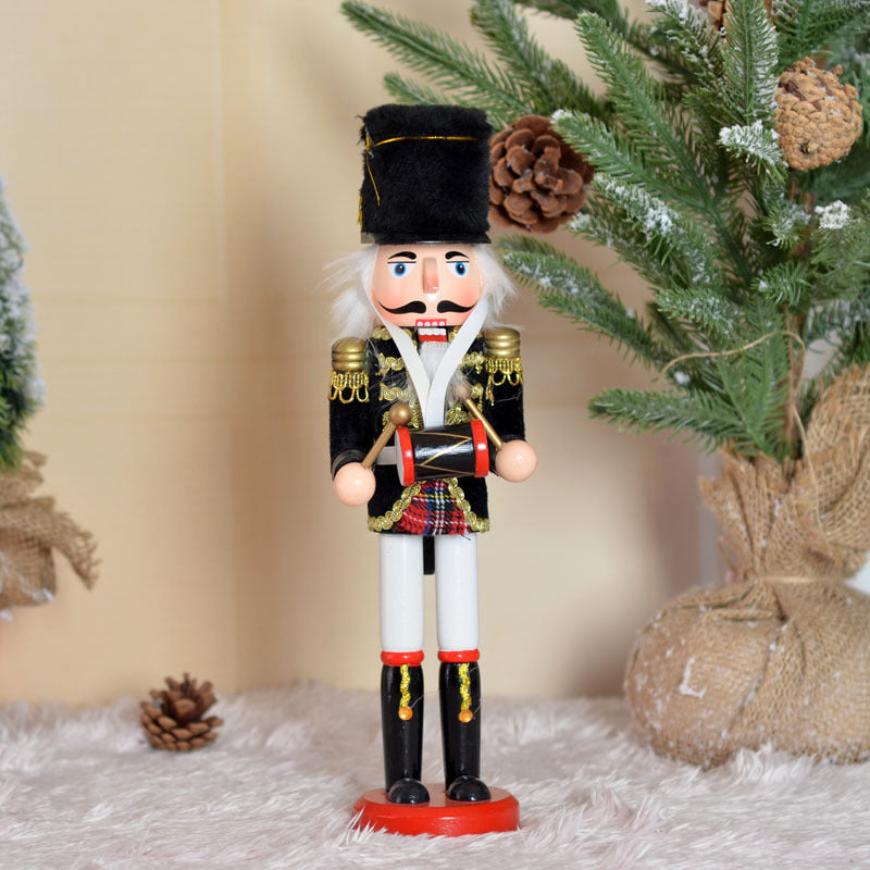 Klassische Nussknacker-Figur aus Holz für festliche Dekoration
