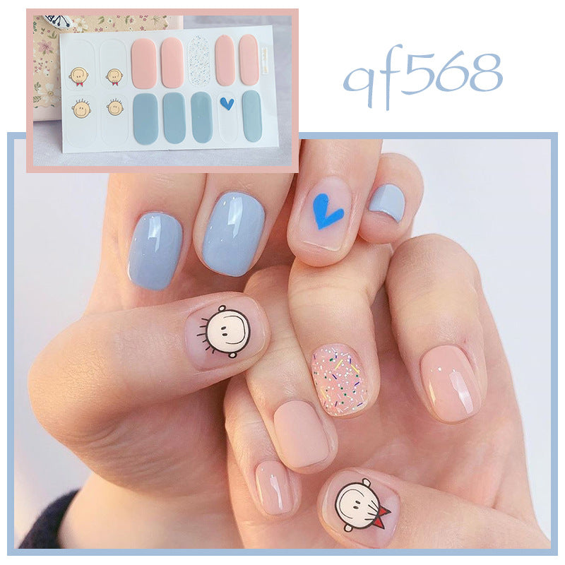 Künstliche Nagelkunst mit Smileys und Herzen Karnz