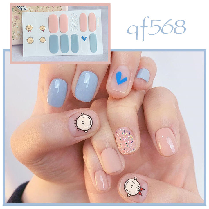 Künstliche Nagelkunst mit Smileys und Herzen Karnz