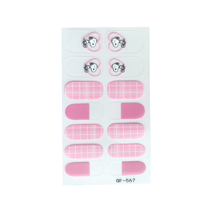 Künstliche Nagelkunst mit Smileys und Herzen Karnz