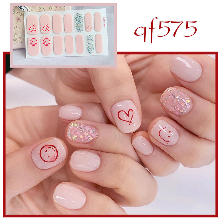 Künstliche Nagelkunst mit Smileys und Herzen Karnz