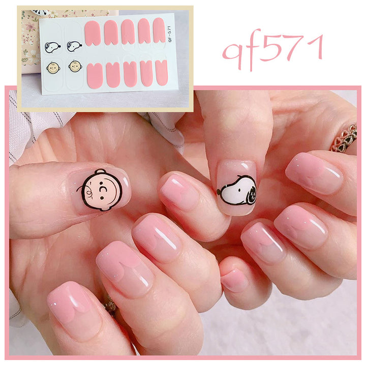 Künstliche Nagelkunst mit Smileys und Herzen Karnz