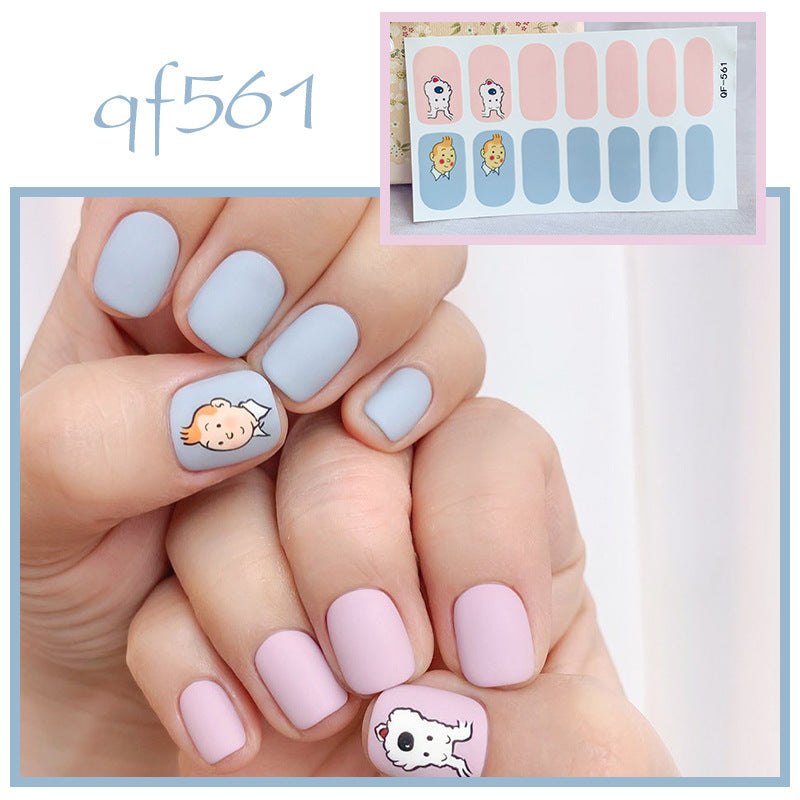 Künstliche Nagelkunst mit Smileys und Herzen Karnz