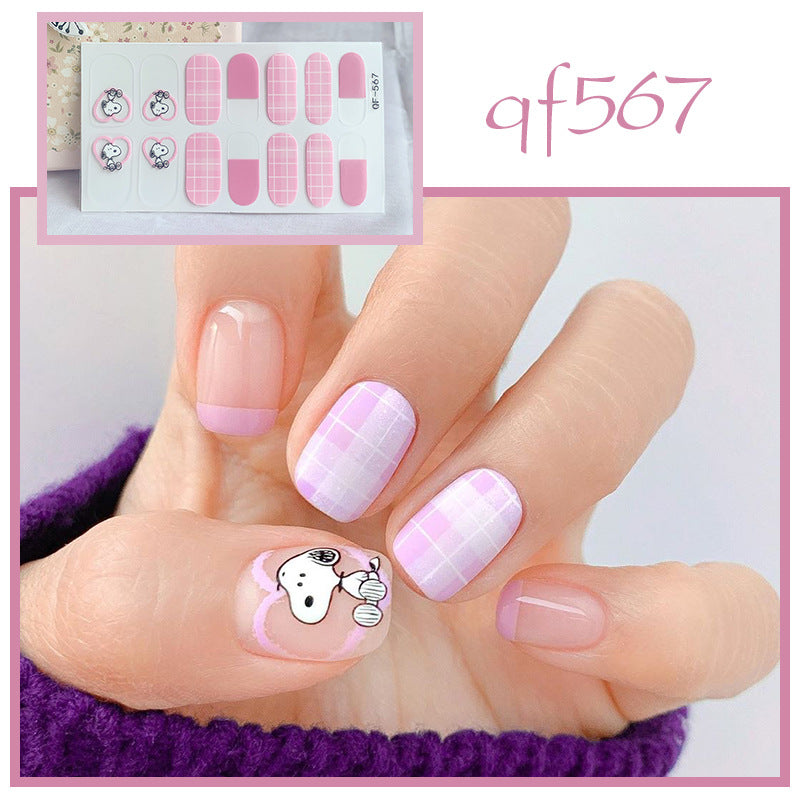 Künstliche Nagelkunst mit Smileys und Herzen Karnz
