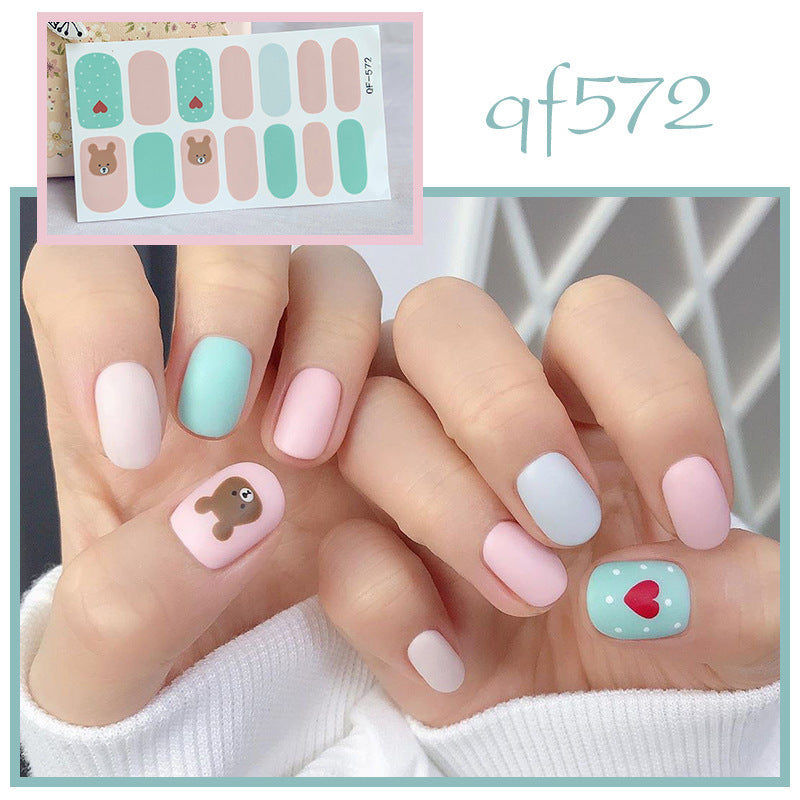 Künstliche Nagelkunst mit Smileys und Herzen Karnz