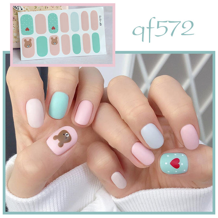 Künstliche Nagelkunst mit Smileys und Herzen Karnz