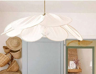 Stylische blumenförmige Pendelleuchte - Petalume | Karnz