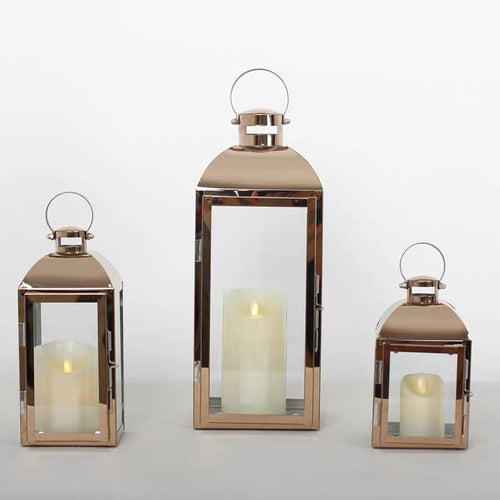 Glas-Paneled Metalllaternen-Trio mit Tragegriffen Karnz