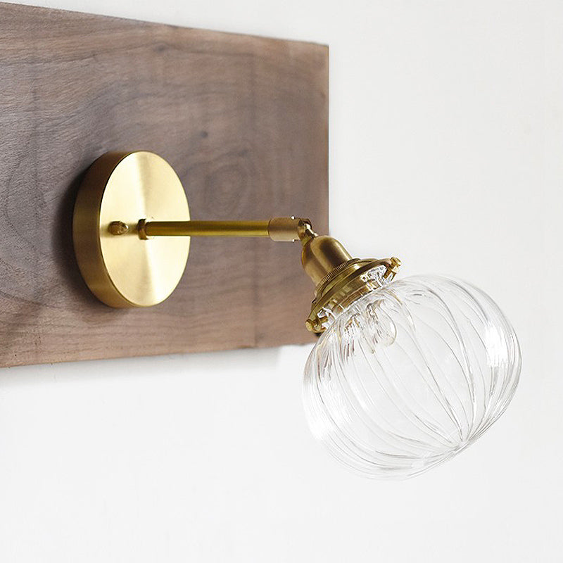1 Kopf Wandmontierte Lampe Kolonial Orb Klar/Cognac Prismen Glas Wandleuchte Beleuchtungseinrichtung in Gold | Karnz