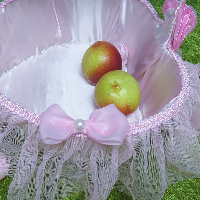 Damen Eleganter Dekorationskorb mit Tüll und Blüten Karnz