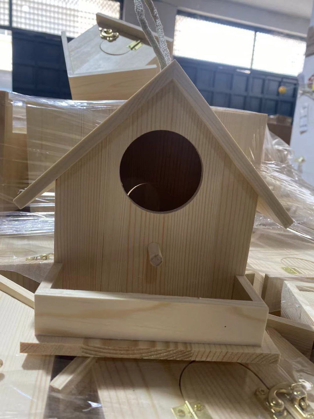 DIY Vogelhaus aus Kiefernholz für Garten und Innenbereich