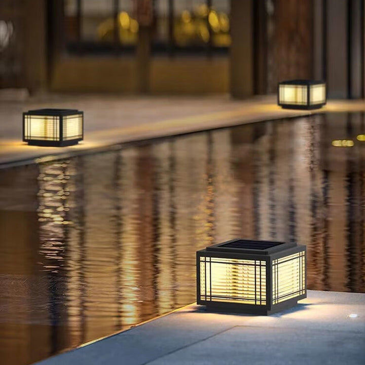 Traditionelle chinesische quadratische Aluminium-Glas 1-Licht Post Kopf Licht für Garten | Karnz