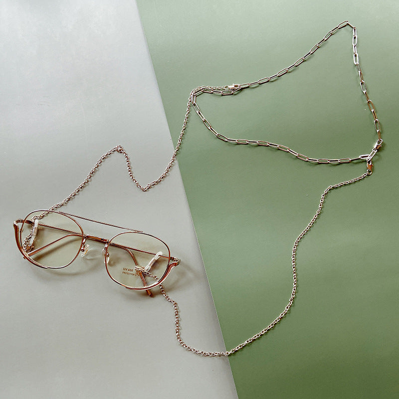 Modische Kette mit Filigranen Details Karnz
