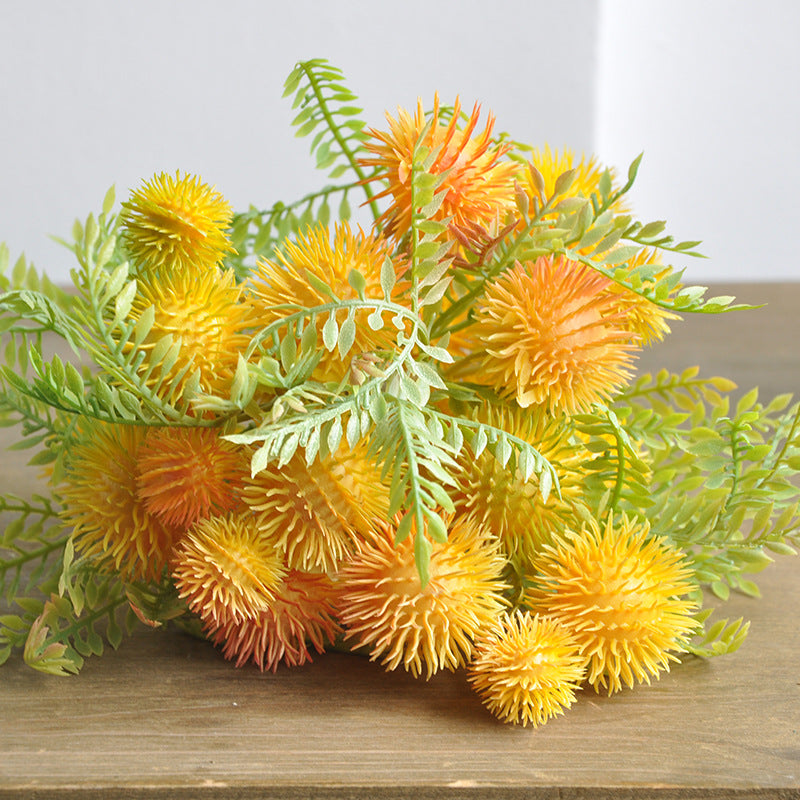 Dekoratives Faux Blumenstrauß