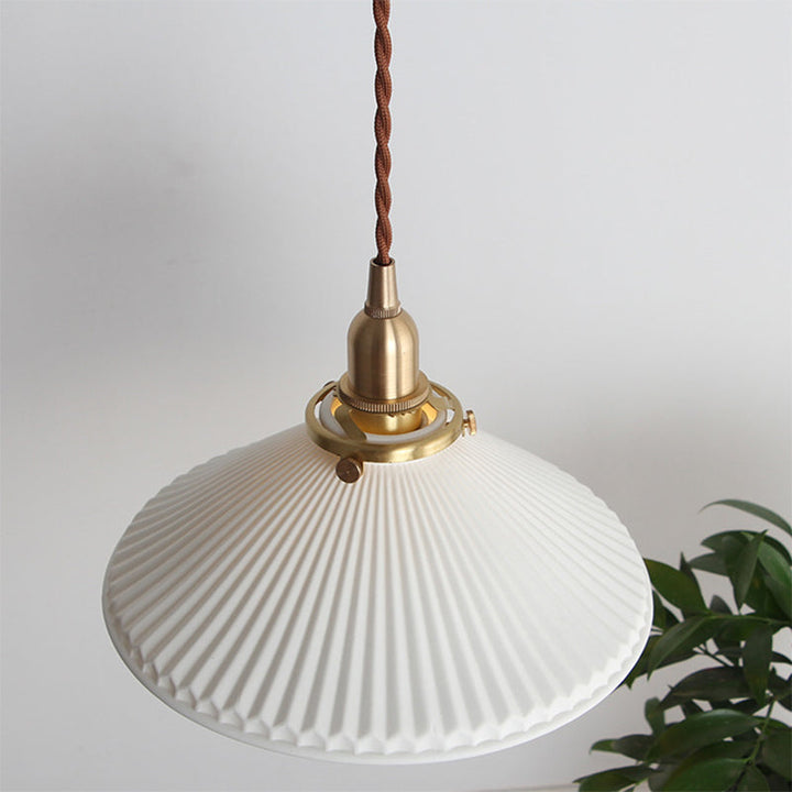 Rippige Kegel Pendelleuchte Keramik Esszimmerbe lighting | Karnz
