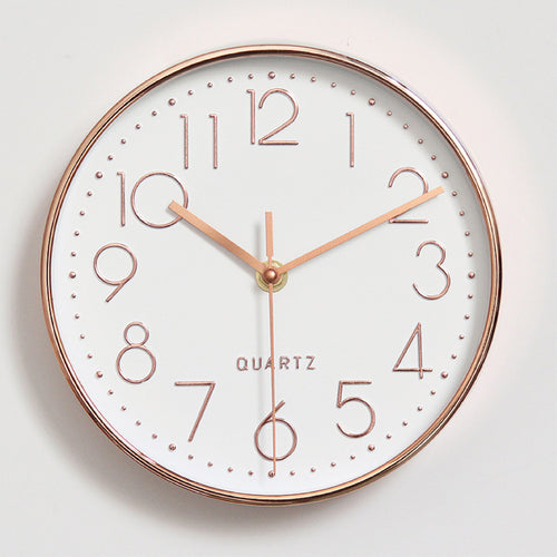 Wanduhr im minimalistischen Design Karnz