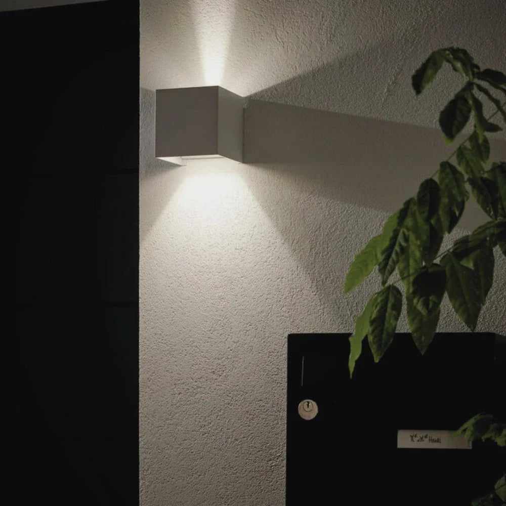 Architektonische Wandwürfelleuchte | Karnz