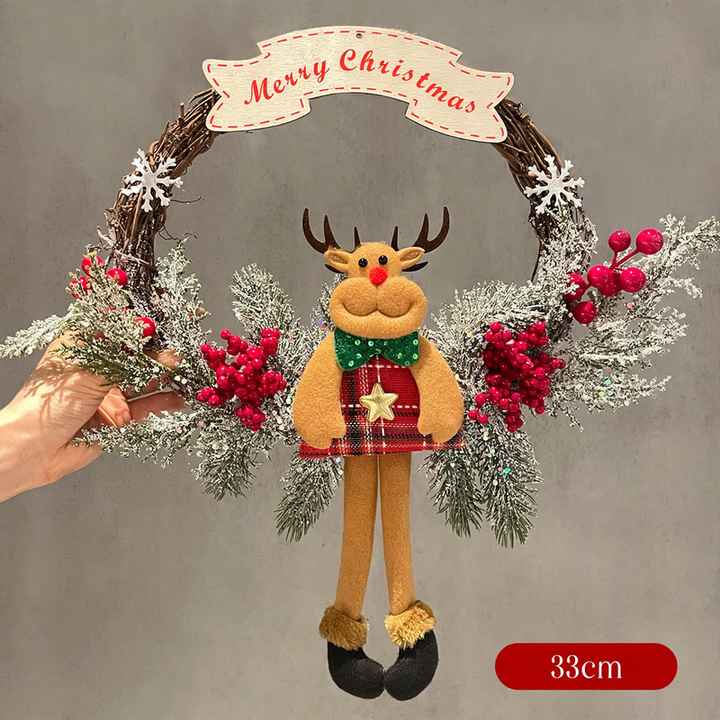 Dekorativer Weihnachtskranz mit Figuren