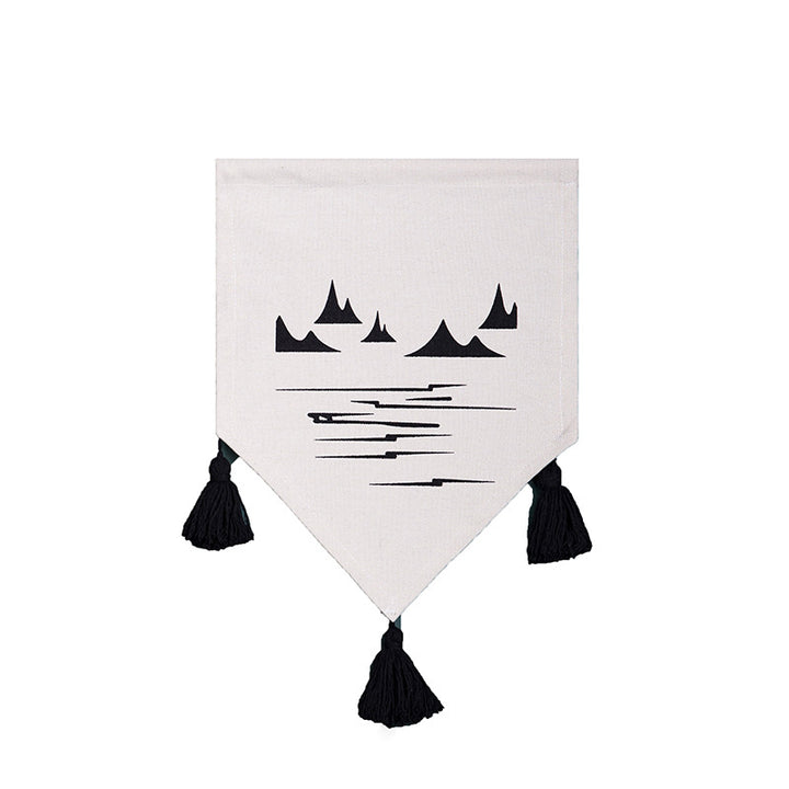 Dekorativer Baumwoll-Wandbehang im Wimpelstil mit Quasten und minimalistischen Prints Karnz