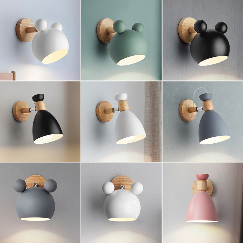 Bär/Glocke Rotierende Wandmontierte Lampe Macaron Eisen 1-Kopf Nachttisch Lese Wandlicht in Weiß/Rosa/Grün und Holz | Karnz
