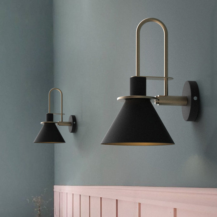 Schwarz/Weiß/Grün Kegel Wandlampe Macaron 1-Licht Metall Wandleuchte mit gebogenem Arm für Schlafzimmer, Warm/weißes Licht | Karnz