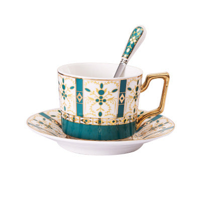 Elegantes Porzellan-Kaffeetassen-Set mit Untertassen, Löffel und filigranem Ornamentdekor