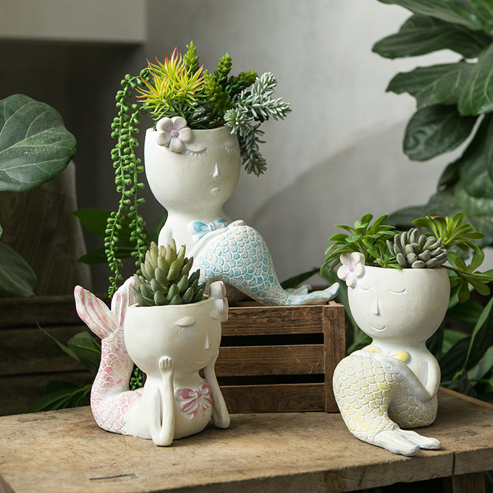 Künstlerische Blumengefäße Karnz
