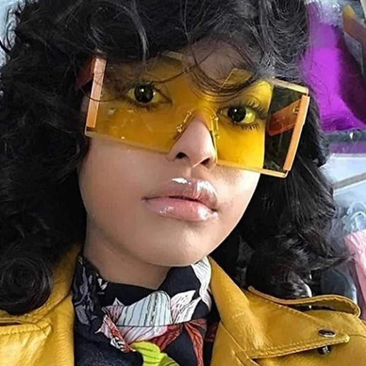 Damen futuristische oversized Sonnenbrille mit markantem Design Karnz