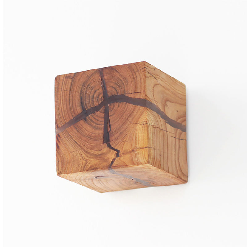 Cube Crack Wood Flush Wall Light Creative Nordic Integrated LED Beige Wandlampe | Karnz