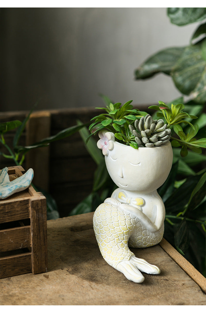 Künstlerische Blumengefäße Karnz