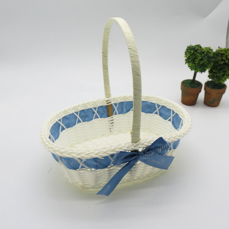 Dekorative handgewebte Osternest Karnz