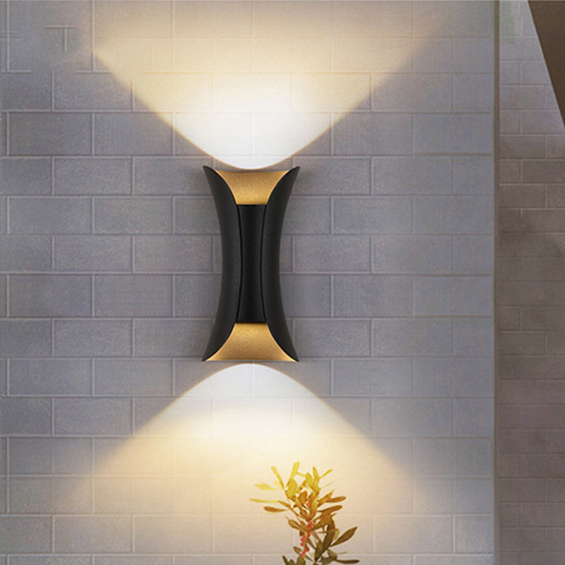 Klein/Groß Flackernde LED Wandleuchte Modern Metall 2 Glühbirnen Schwarz/Weiß/Weiß-Gold Auf Ab Licht für Terrasse | Karnz