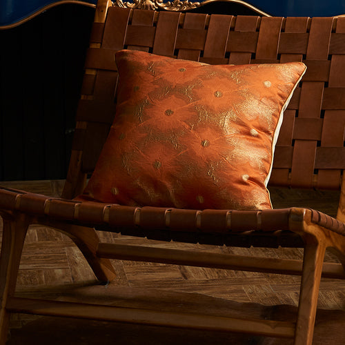 Dekoratives strukturiertes Kissen