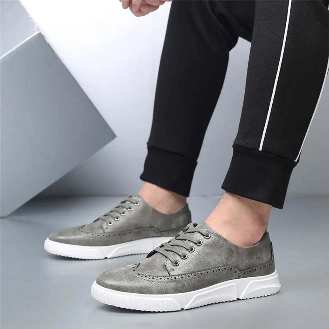 Leder Brogue Sneaker mit Gummisohle