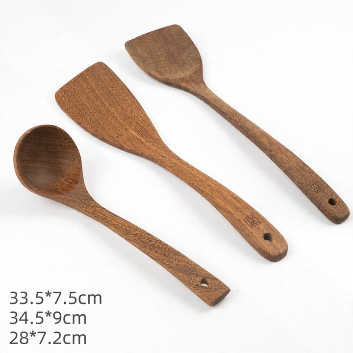 Kochbesteck aus Holz, verschiedene Formen