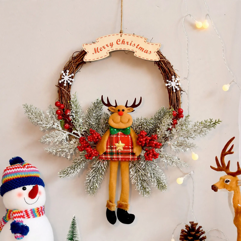 Weihnachtskranz mit Natur-Elementen, europäischer Stil