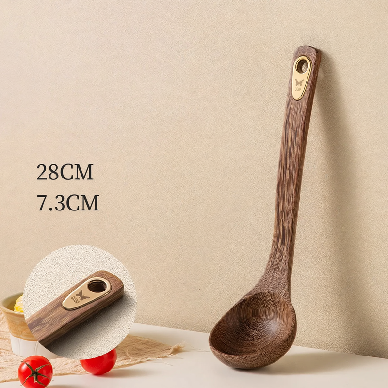 Kochbesteck aus Holz, verschiedene Formen