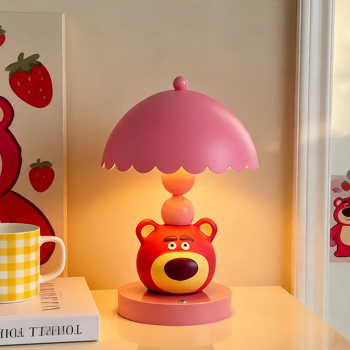 Süße Erdbeerbär-Tischlampe für Kinder