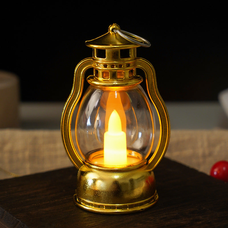 Dekorative Vintage-Laterne mit LED-Kerze
