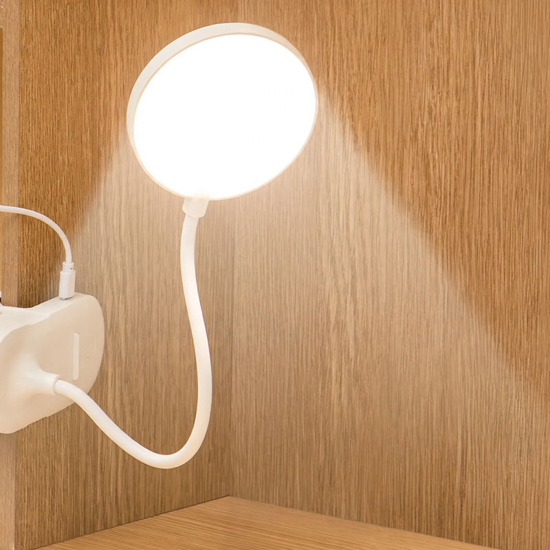 Vielseitige LED-Klemmleuchte für Studium und Freizeit